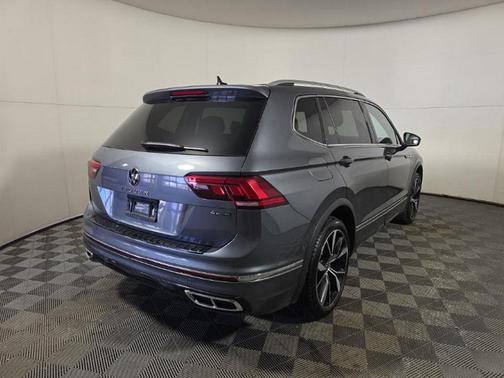 2024 Volkswagen Tiguan 2.0T SEL R-Line 4MOTION