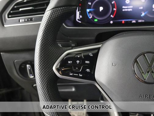 2024 Volkswagen Tiguan 2.0T SEL R-Line 4MOTION