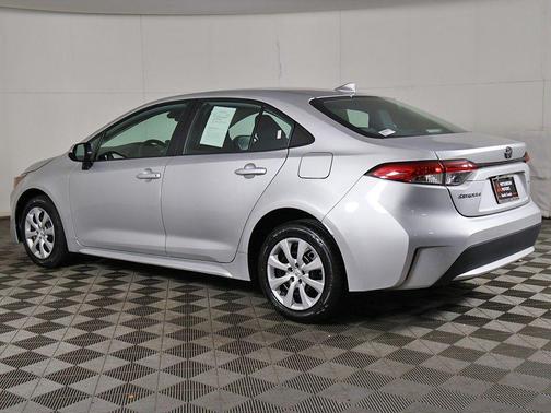 Classic Silver Metallic 2022 Toyota Corolla LE