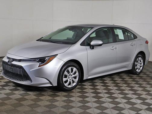 Classic Silver Metallic 2022 Toyota Corolla LE