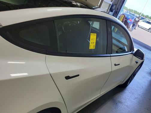 Pearl White Multi-Coat 2023 Tesla Model 3 Long Range