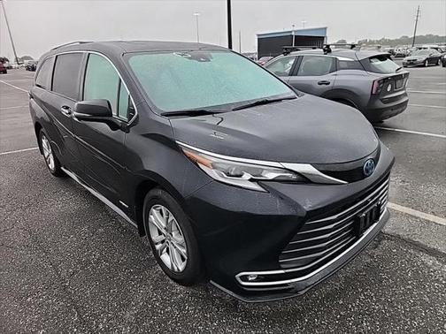 2021 Toyota Sienna Platinum 7 Passenger