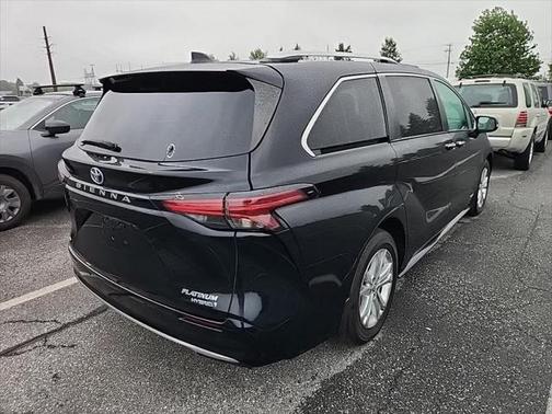 2021 Toyota Sienna Platinum 7 Passenger