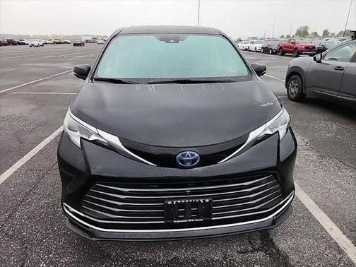2021 Toyota Sienna Platinum 7 Passenger