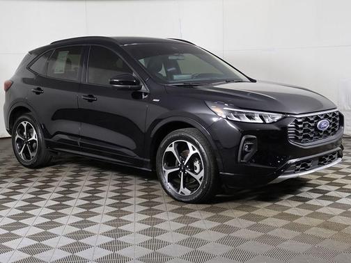 Agate Black Metallic 2023 Ford Escape ST-Line Select