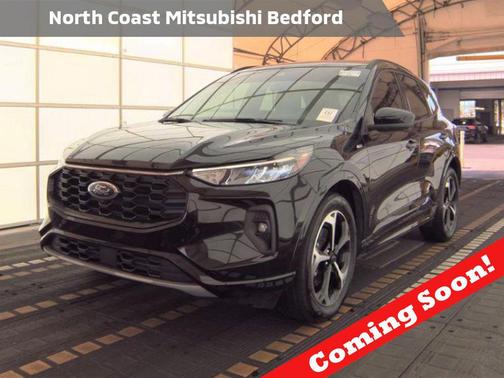 Agate Black Metallic 2023 Ford Escape ST-Line Select