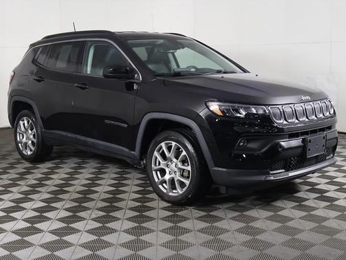 2022 Jeep Compass Latitude Lux
