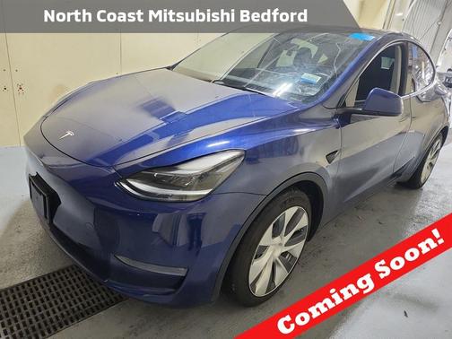 2022 Tesla Model Y Long Range Dual Motor All-Wheel Drive