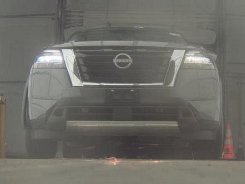 2024 Nissan Pathfinder SL 4WD