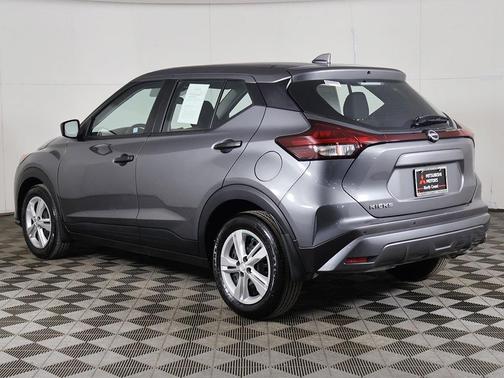 2025 Nissan Kicks S