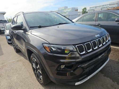 Granite Crystal Metallic Clearcoat 2023 Jeep Compass Limited