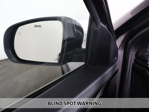 Granite Crystal Metallic Clearcoat 2023 Jeep Compass Limited