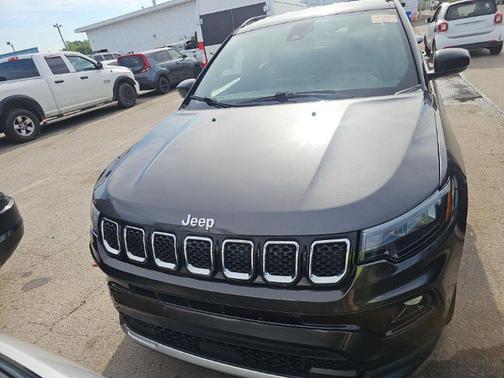 Granite Crystal Metallic Clearcoat 2023 Jeep Compass Limited