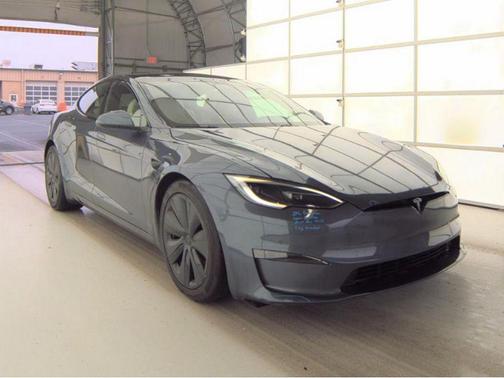 Midnight Silver Metallic 2022 Tesla Model S Base