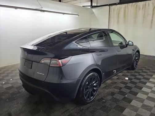 2025 Tesla Model Y Long Range Dual Motor All-Wheel Drive