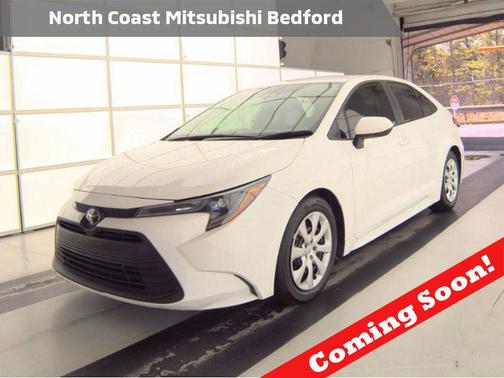 Ice Cap 2024 Toyota Corolla LE