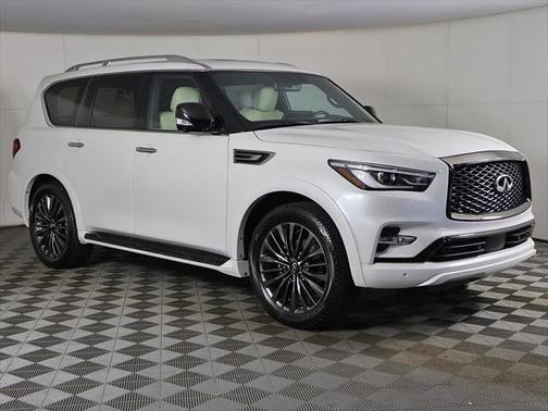 2024 INFINITI QX80 SENSORY AWD