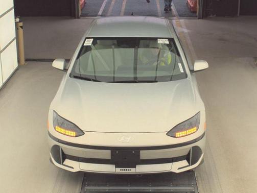 2024 Hyundai IONIQ 6 SEL