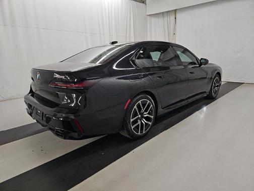 2023 BMW 760 i xDrive