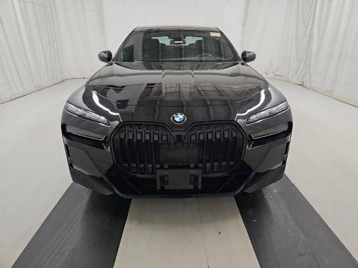 2023 BMW 760 i xDrive