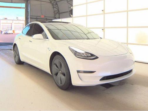 White 2020 Tesla Model 3 Standard Range