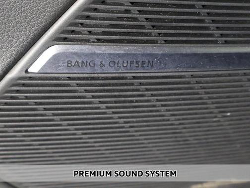 2023 Audi Q8 55 Premium Plus