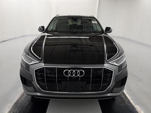 2023 Audi Q8 55 Premium Plus