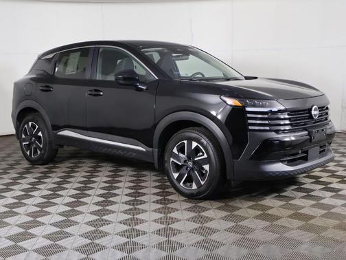 Super Black 2025 Nissan Kicks SV