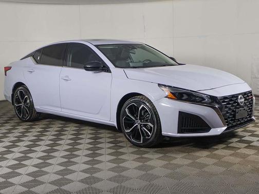 2024 Nissan Altima SR Intelligent AWD