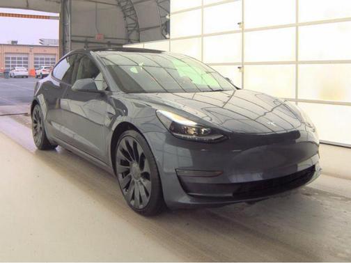 Midnight Silver Metallic 2022 Tesla Model 3 Performance