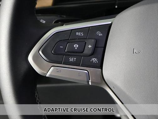 2024 Volkswagen Atlas 2.0T SE w/Technology 4MOTION
