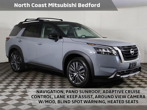 Solid Gray/Super Black 2024 Nissan Pathfinder SL 4WD