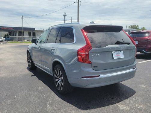 2024 Volvo XC90 B5 Core Bright Theme