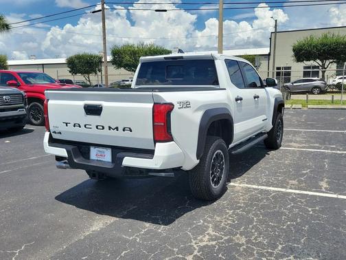 2025 Toyota Tacoma TRD Off Road