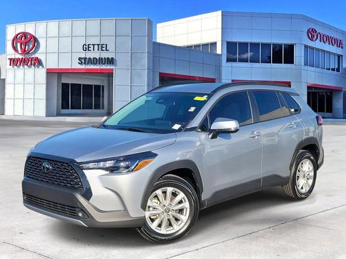 2024 Toyota Corolla Cross LE
