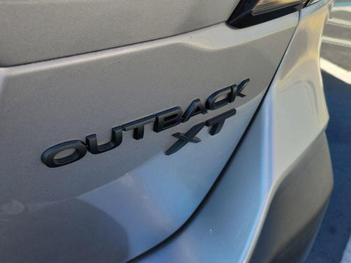 2020 Subaru Outback Onyx Edition XT
