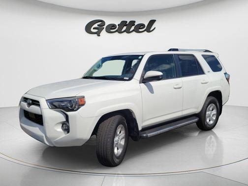Super White 2021 Toyota 4Runner SR5