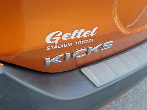 2018 Nissan Kicks SR