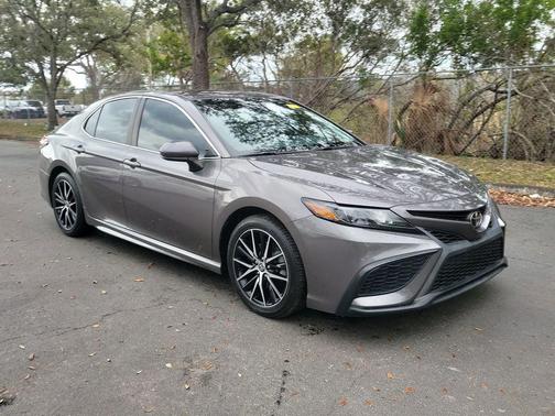 2021 Toyota Camry SE