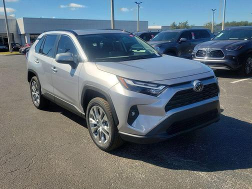 2025 Toyota RAV4 XLE Premium