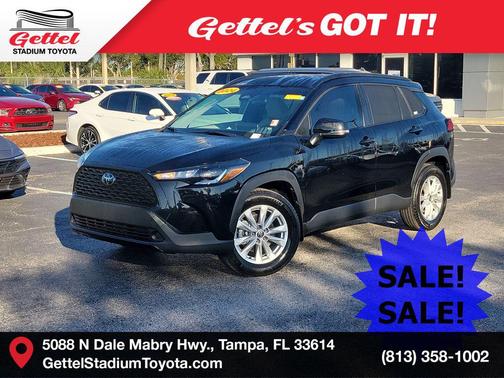 2024 Toyota Corolla Cross LE