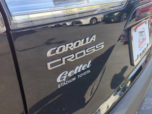 2024 Toyota Corolla Cross LE