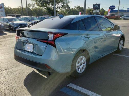 2022 Toyota Prius LE