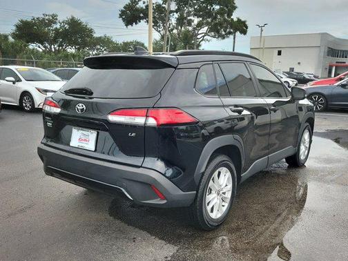 2022 Toyota Corolla Cross LE