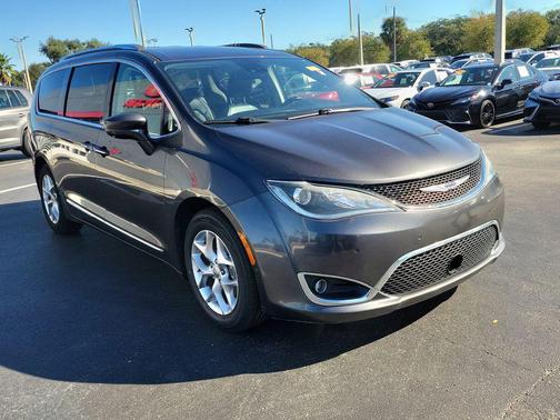 2019 Chrysler Pacifica Touring-L Plus
