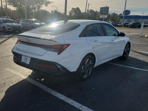 2025 Hyundai ELANTRA Sport