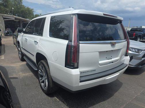 2016 Cadillac Escalade Luxury