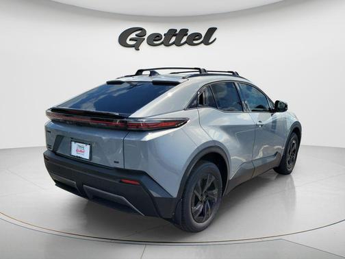 Cement 2026 Toyota C-HR SE