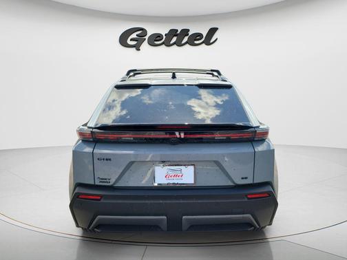 Cement 2026 Toyota C-HR SE