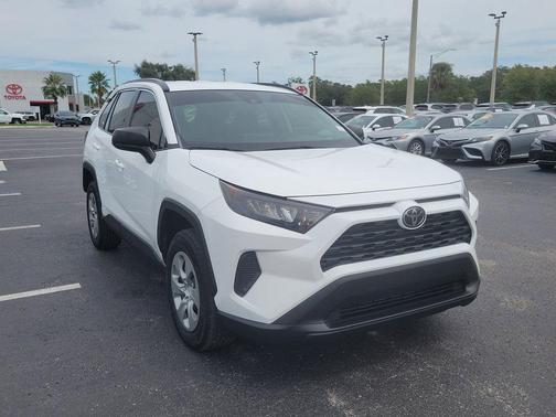 2021 Toyota RAV4 LE